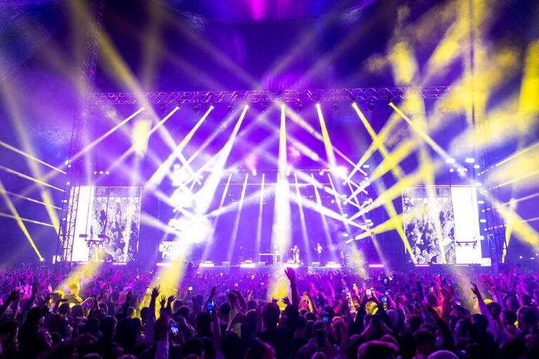 50 Years of Rumours – The Cosmic Carnival — muziek in Zeeland